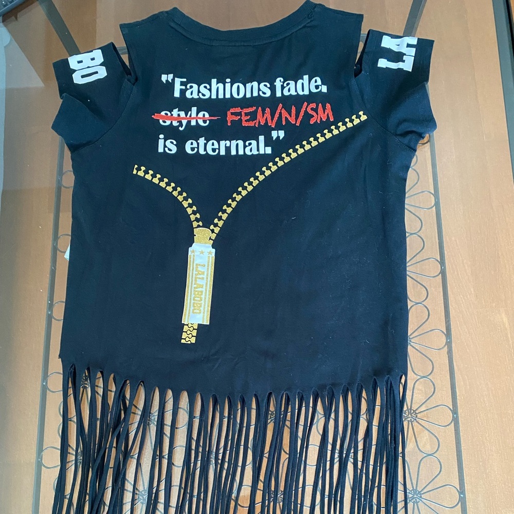 LALABOBO Crop Cut-out Shoulder Top
